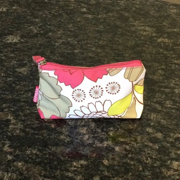 Clinique Floral Cosmetic Bags x 2 - Picture 7 of 10